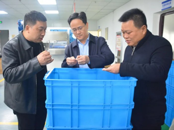 On April 1st, Gong Huayun, deputy secretary of the District Party Committee, came to the Baiyuan Street Party Committee, Minister of manpower, United Front Committee member Liu Yizhong, etc. accompani