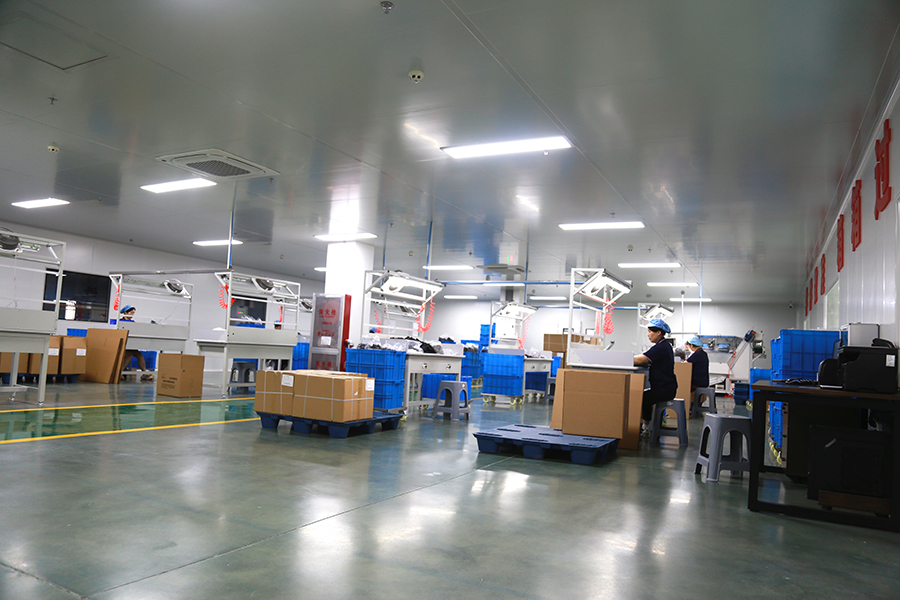  Clean Packing Area